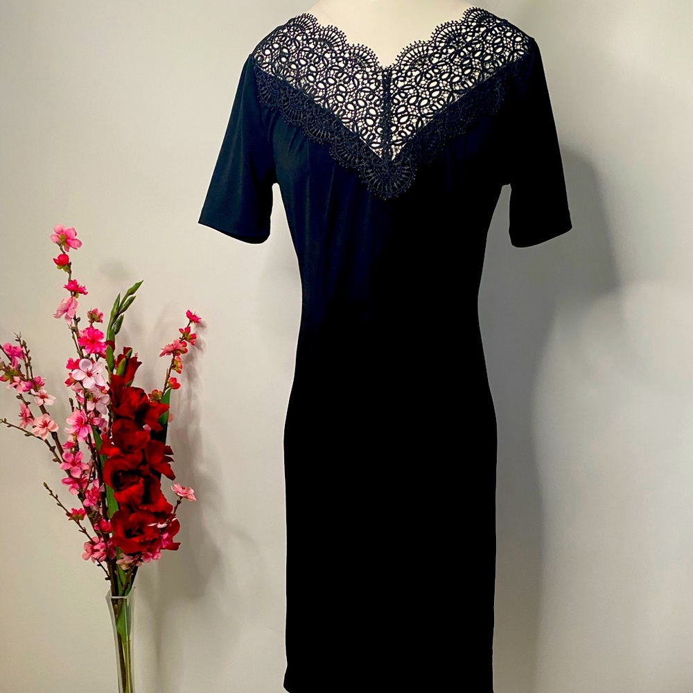 Calvin Klein short sleeve crochet detail dress